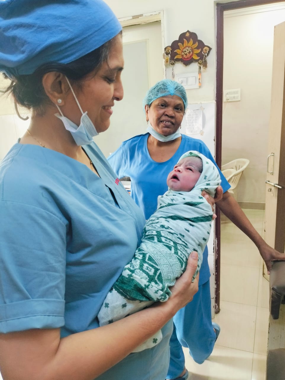 Best Obstetrician and Gynecologist in Suyog Nagar Nagpur : Dr. Smita Deshmukh